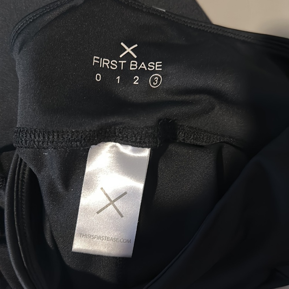 First base leggings - Picture 2 of 3